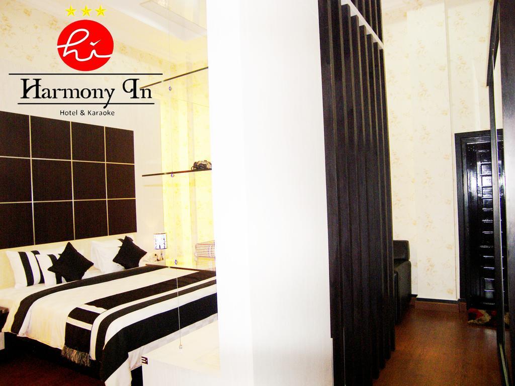 פונטיאנק Hotel Harmony In & Karaoke מראה חיצוני תמונה
