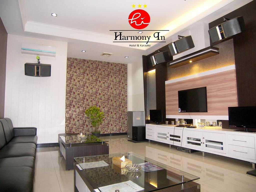 פונטיאנק Hotel Harmony In & Karaoke מראה חיצוני תמונה